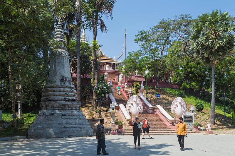  Wat Phnom pagoda